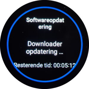 Softwareopdatering. Downloader opdatering. Resterende tid angivet.